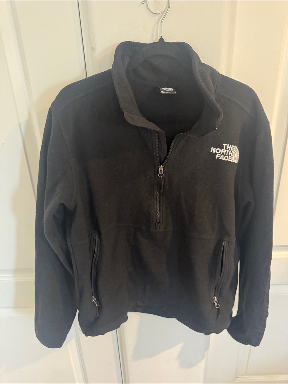 The North Face Men’s Black Half-Zip Fleece Pullover